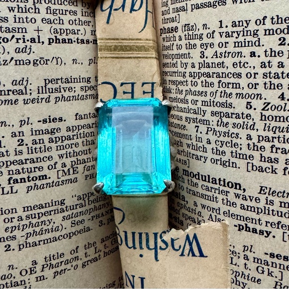 Large Vintage Aqua Stone Rectangular Faceted Crystal Sculpted Silver Setting 6 - Picture 5 of 14